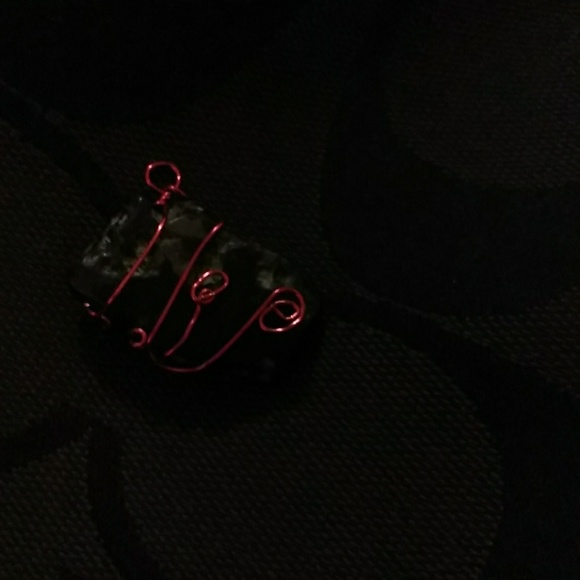 Handmade Jewelry - Black stone with red wire wrapping beautiful!!! Handmade Jewelry - Black stone with red wire wrapping beautiful!!!